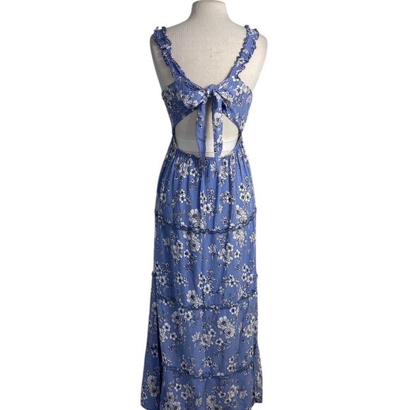 J is for Justify L Tiered blue floral maxi dress sleeveless peplum - Picture 4 of 6